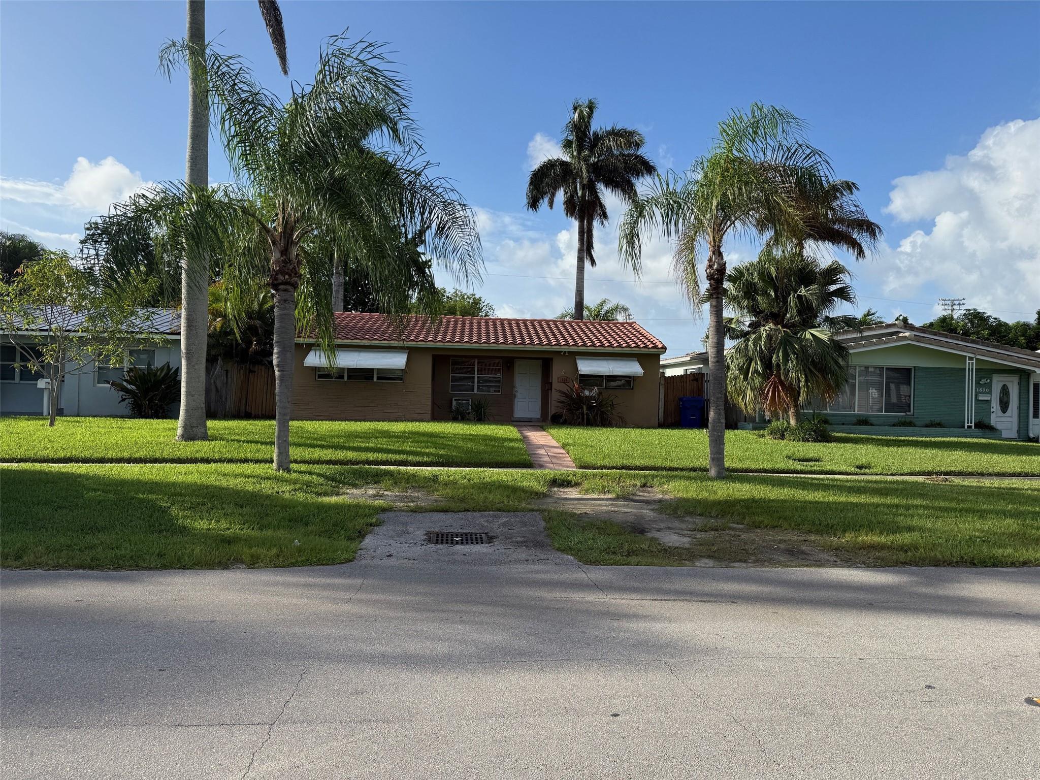 1526 Shenandoah Street, Hollywood, FL 33020, Hollywood