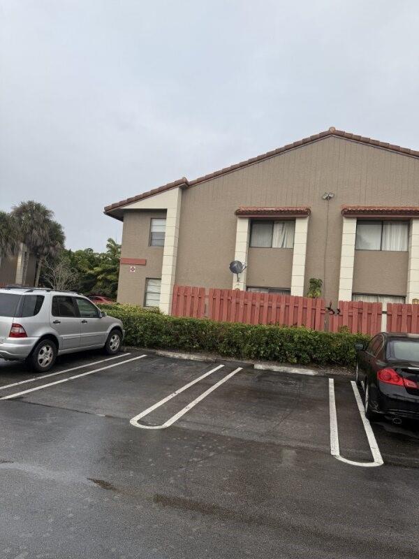 , Coral Springs - Photo 3