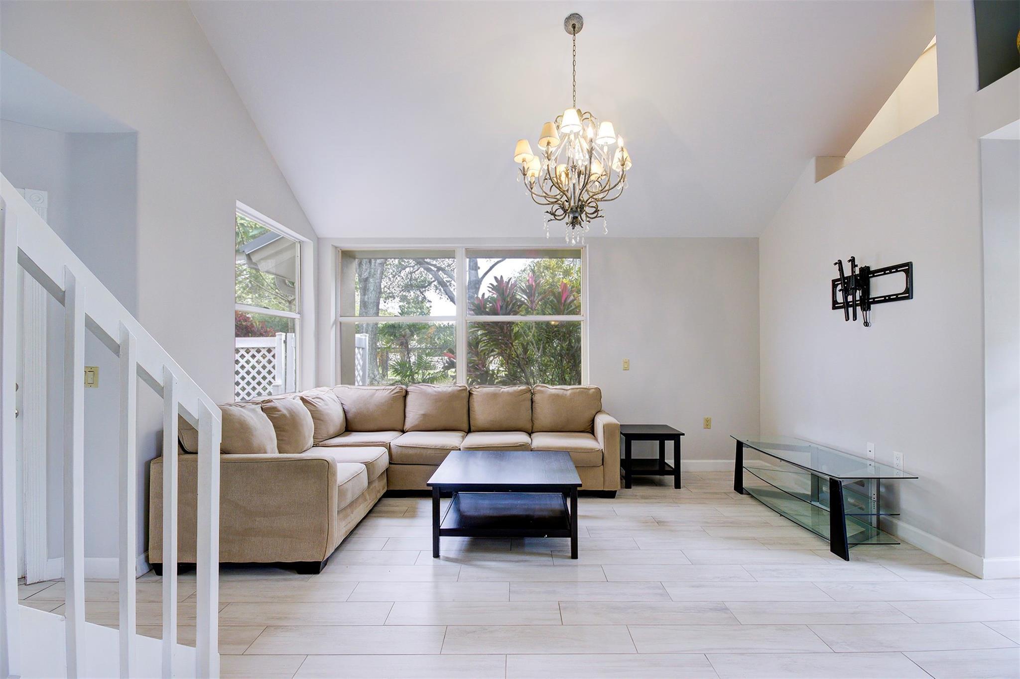 504 Bradford Court 504, Boynton Beach, FL 33436, Boynton Beach - Photo 4