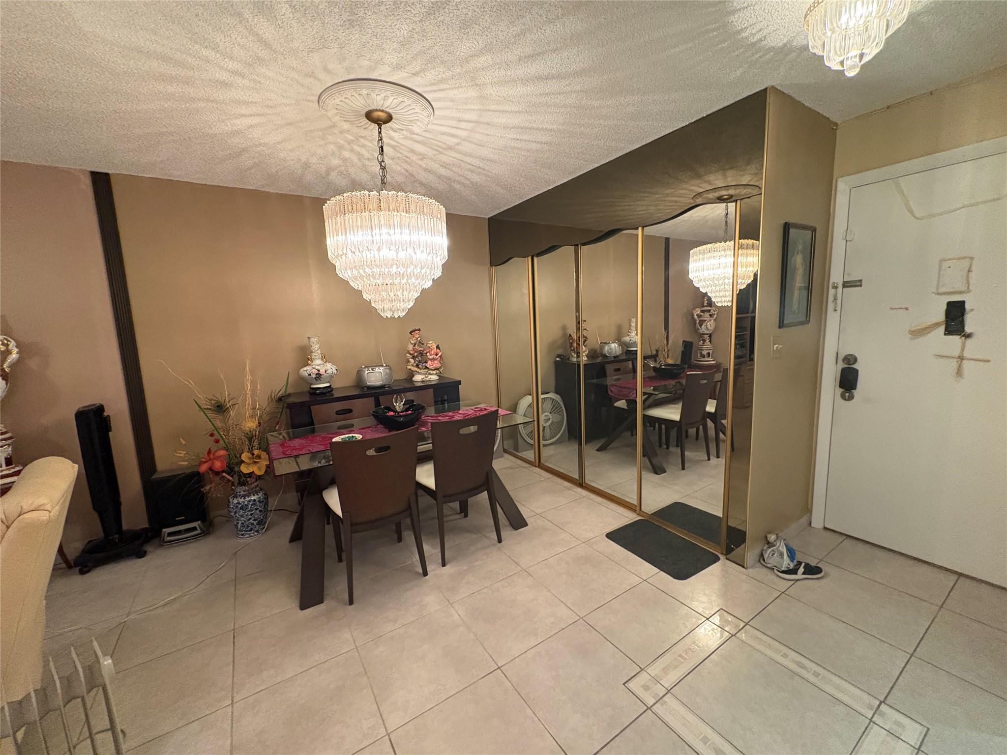 , North Lauderdale - Photo 5