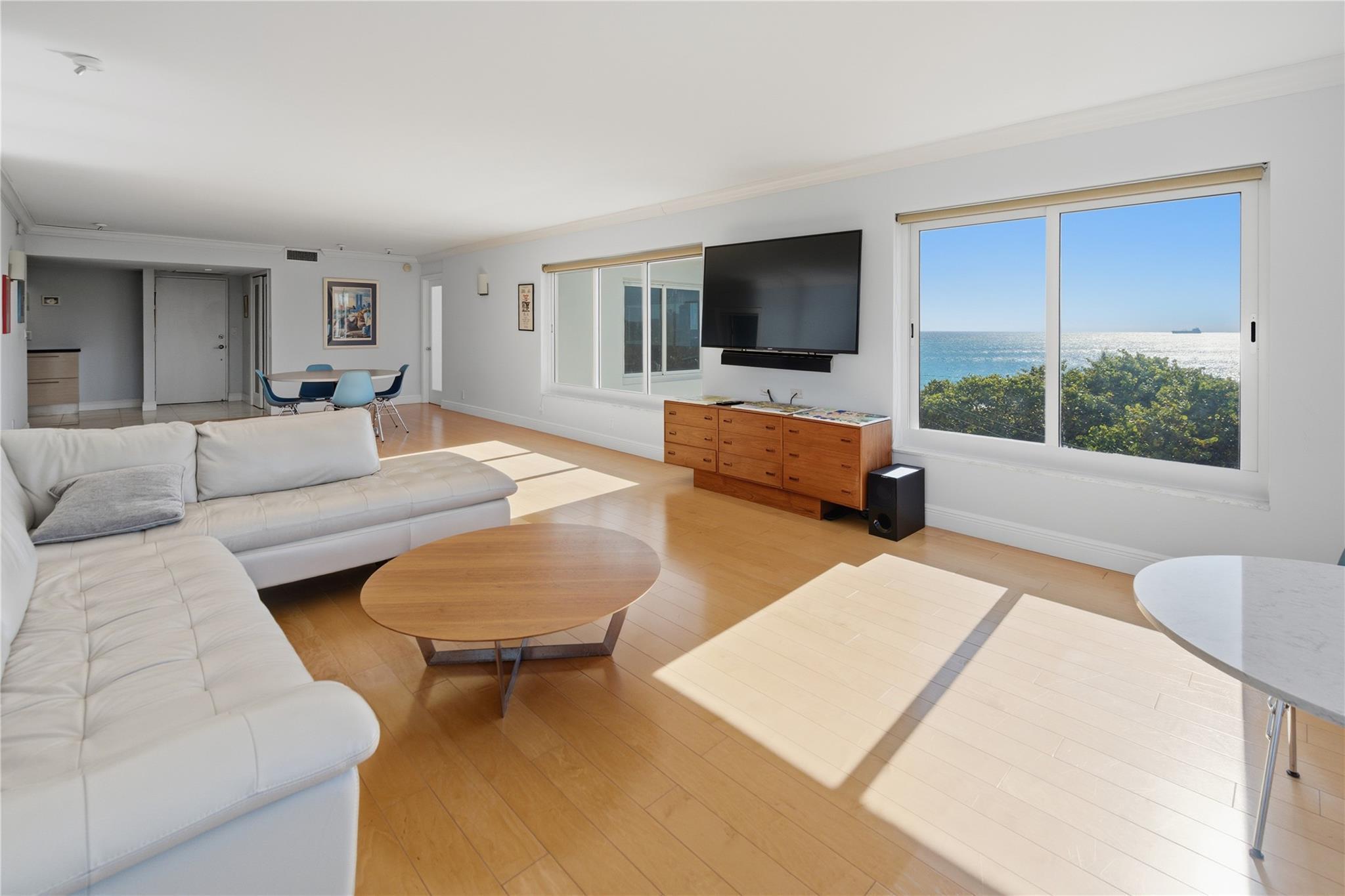 1151 N Fort Lauderdale Beach Boulevard 4c, Fort Lauderdale, FL 33304, Fort Lauderdale - Photo 2