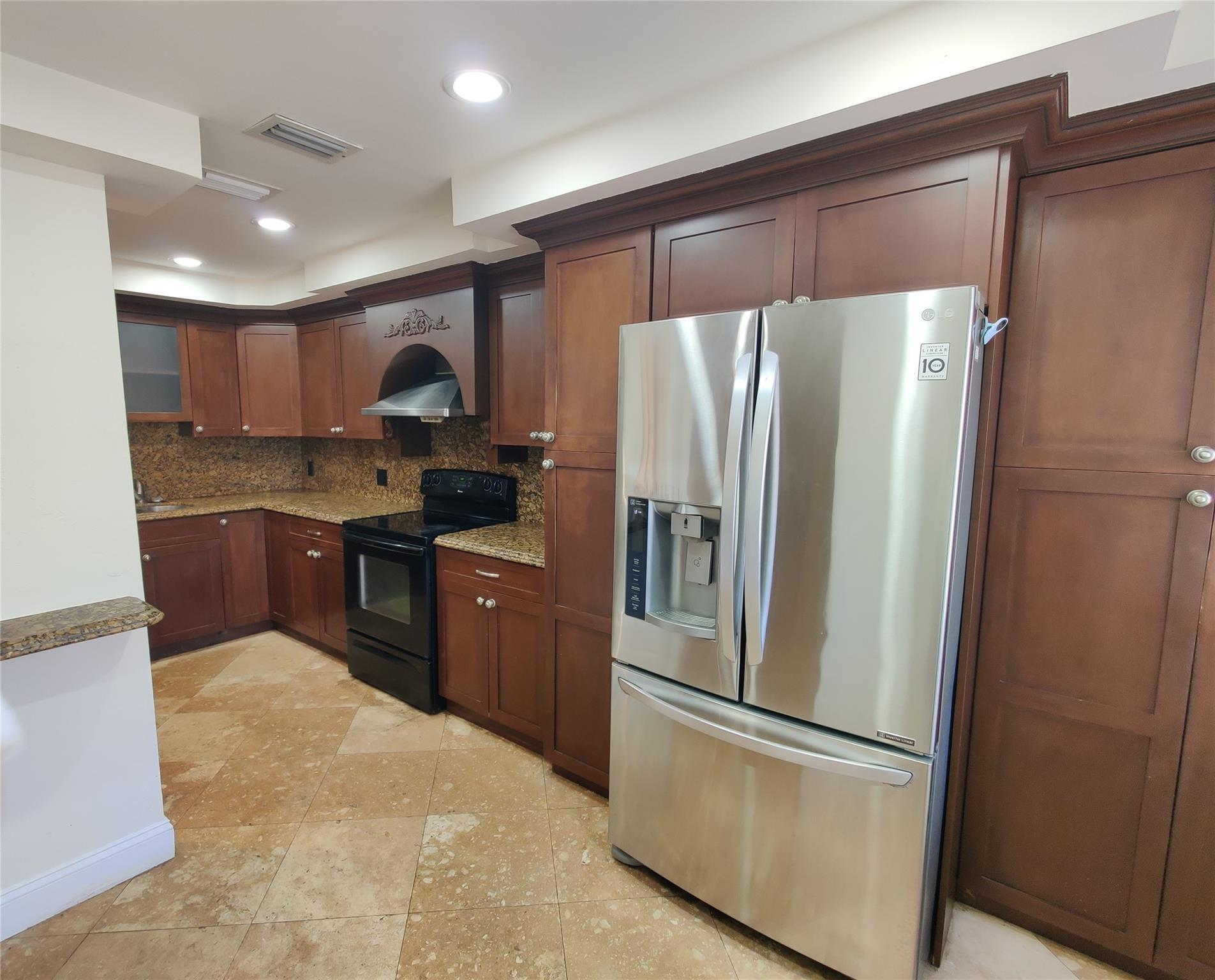 733 NE 18th Avenue, Fort Lauderdale, FL 33304, Fort Lauderdale - Photo 5