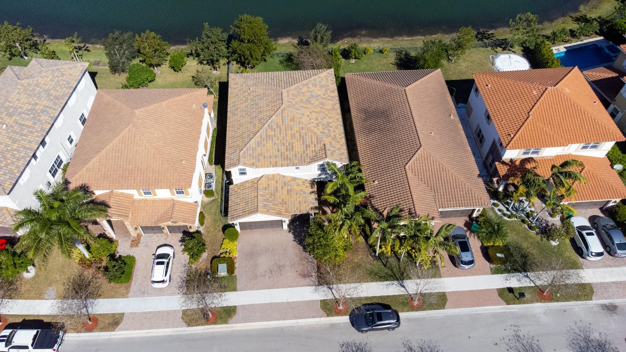 9911 S Miralago Way, Parkland, FL 33076, Parkland - Photo 3