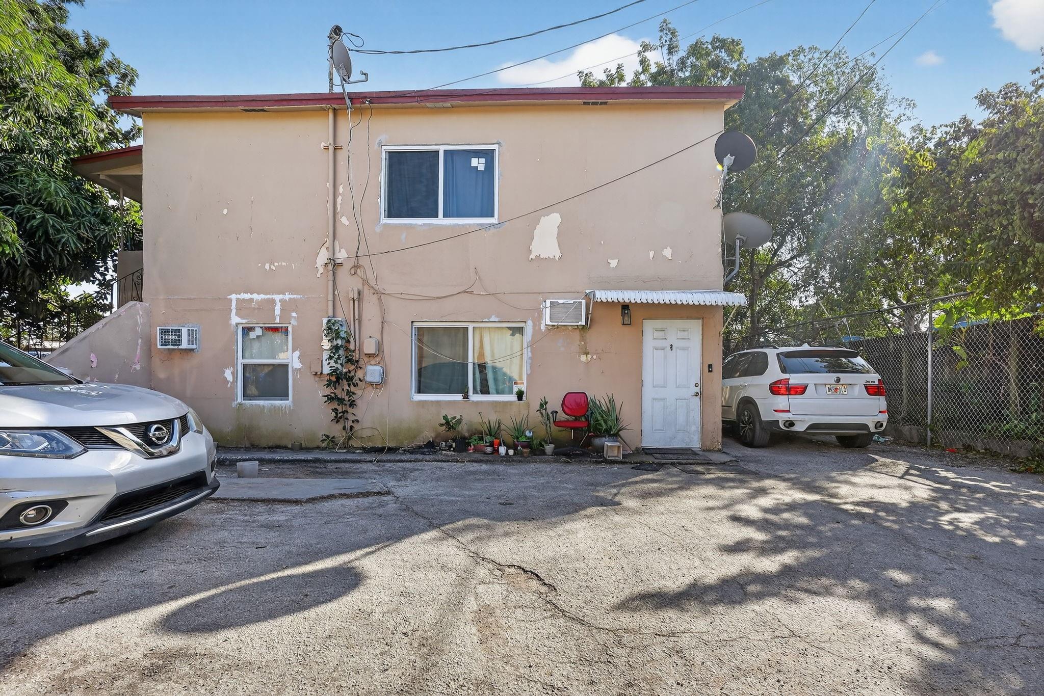 2168 NW 28 Street, Miami, FL 33142, Miami - Photo 4