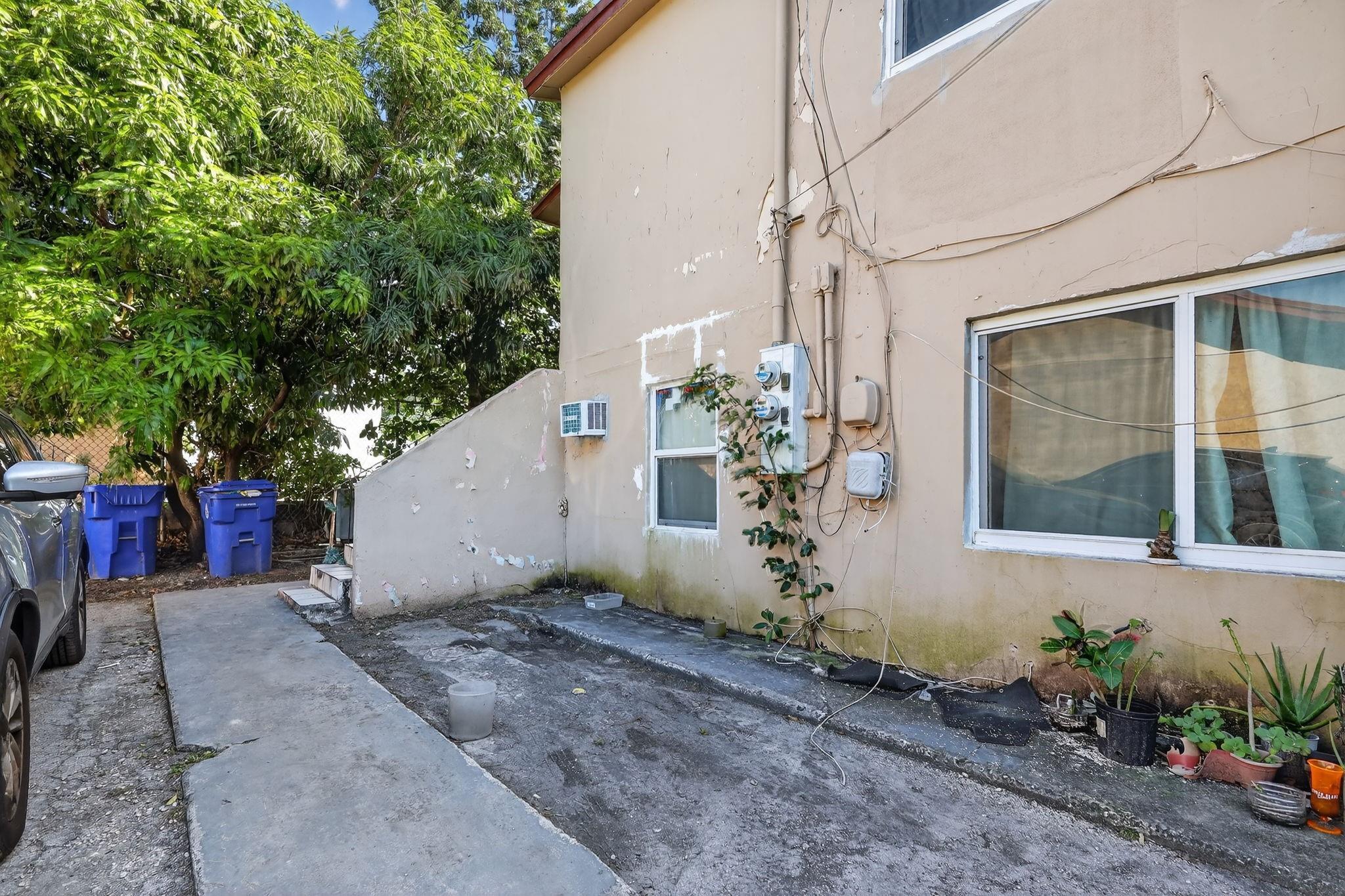 2168 NW 28 Street, Miami, FL 33142, Miami - Photo 5