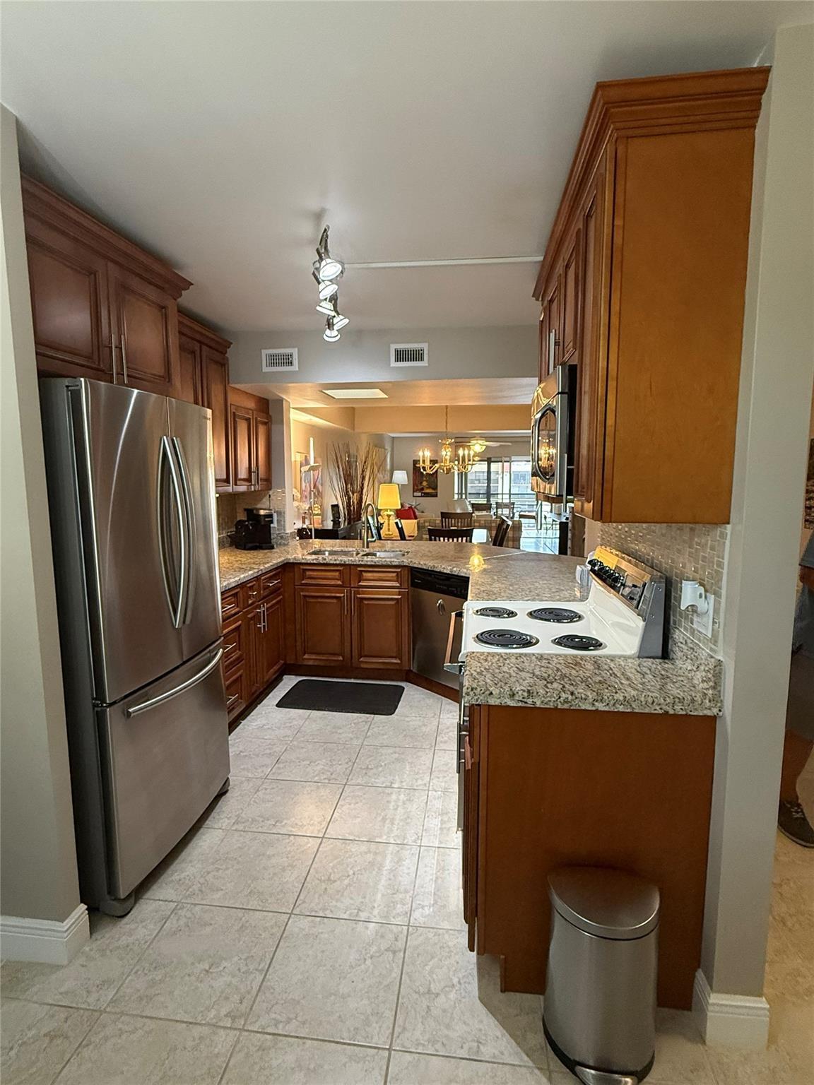 23380 Carolwood Lane 408, Boca Raton, FL 33428, Boca Raton - Photo 2