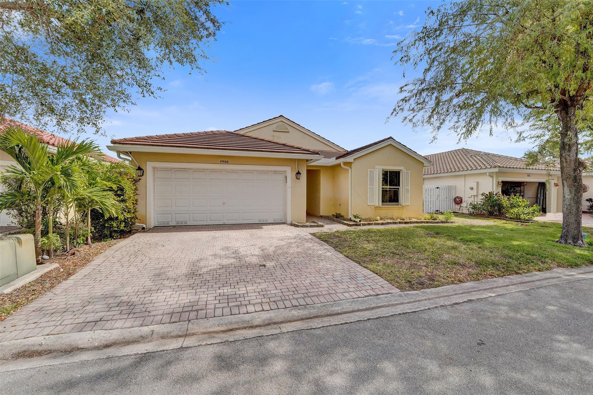 4966 SW 33rd Terrace, Hollywood, FL 33312, Hollywood - Photo 2