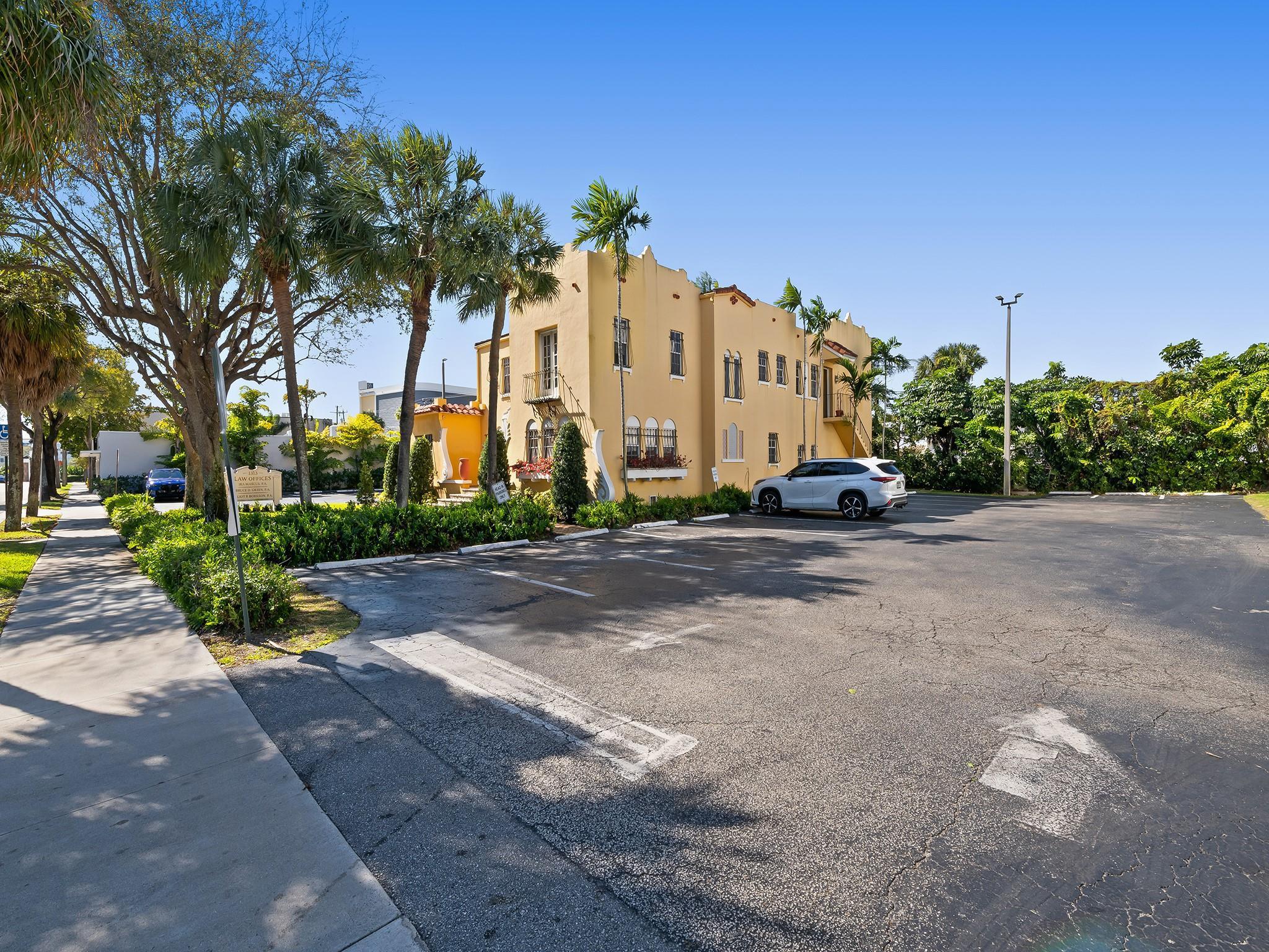 1313 S Andrews Avenue, Fort Lauderdale, FL 33316, Fort Lauderdale - Photo 2