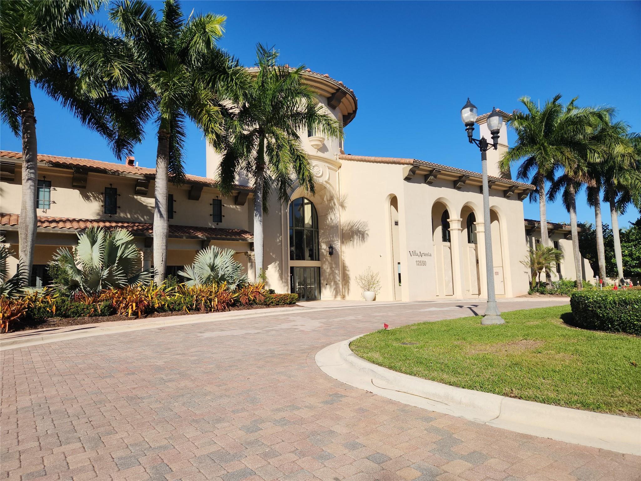 12698 NW 32nd Place, Sunrise, FL 33323, Sunrise - Photo 2