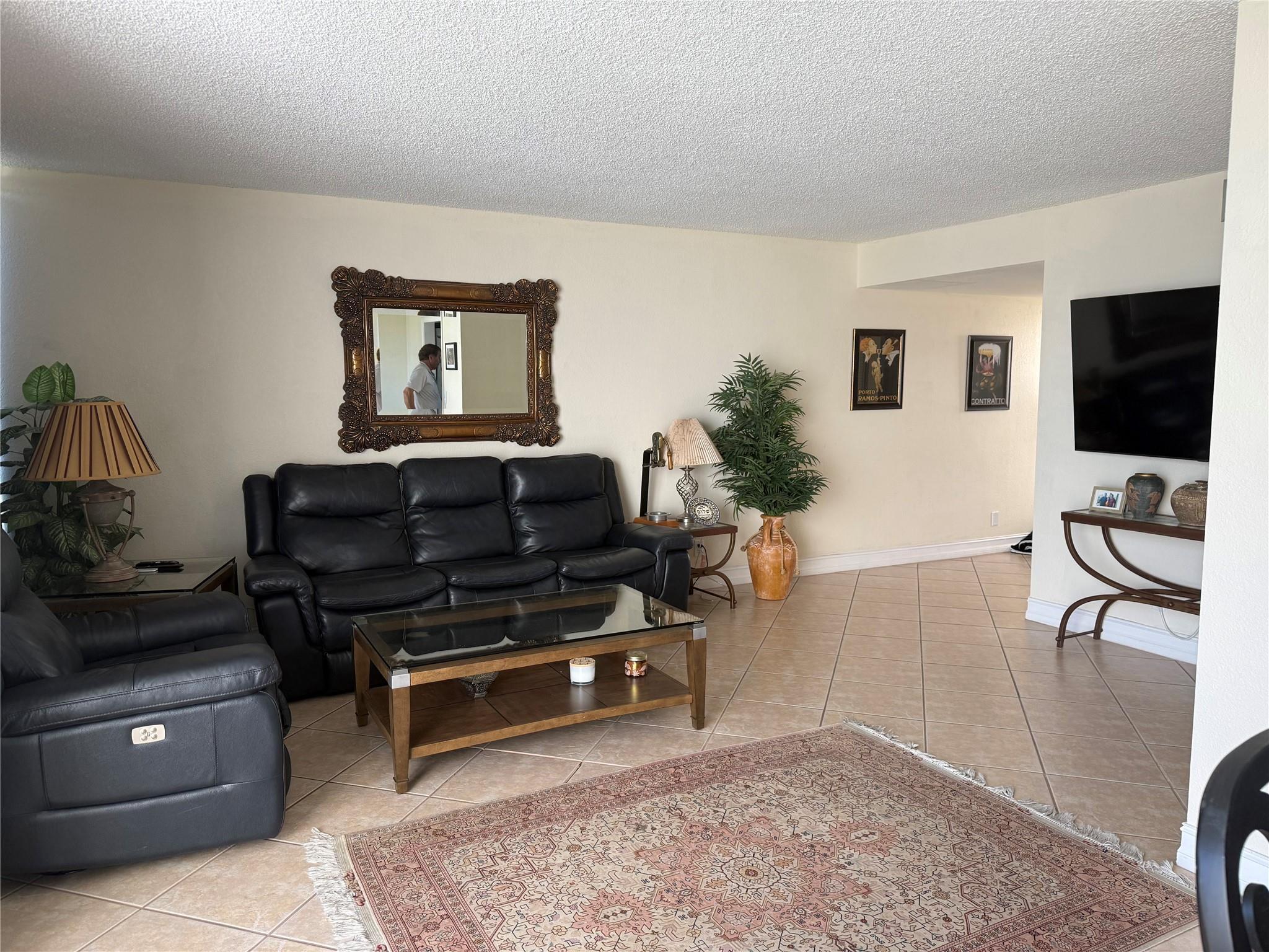 2303 Bridgewood Drive 2303, Boca Raton, FL 33434, Boca Raton - Photo 4