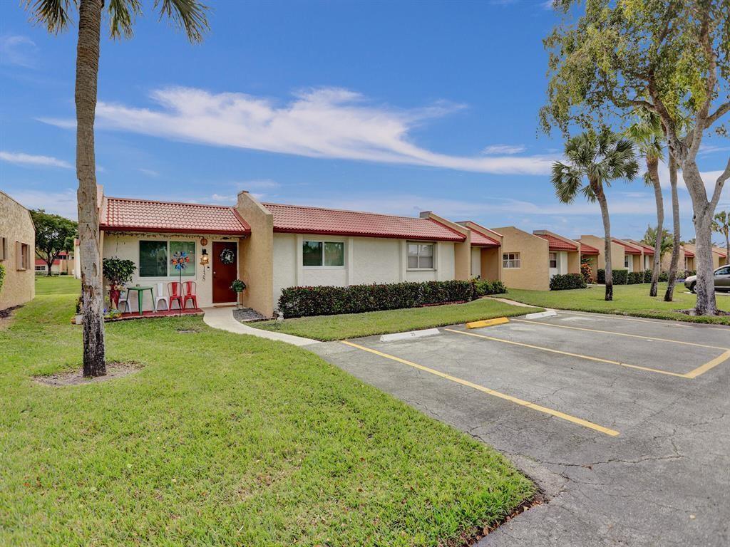 138 Lake Barbara Drive 138, West Palm Beach, FL 33411, West Palm Beach - Photo 3