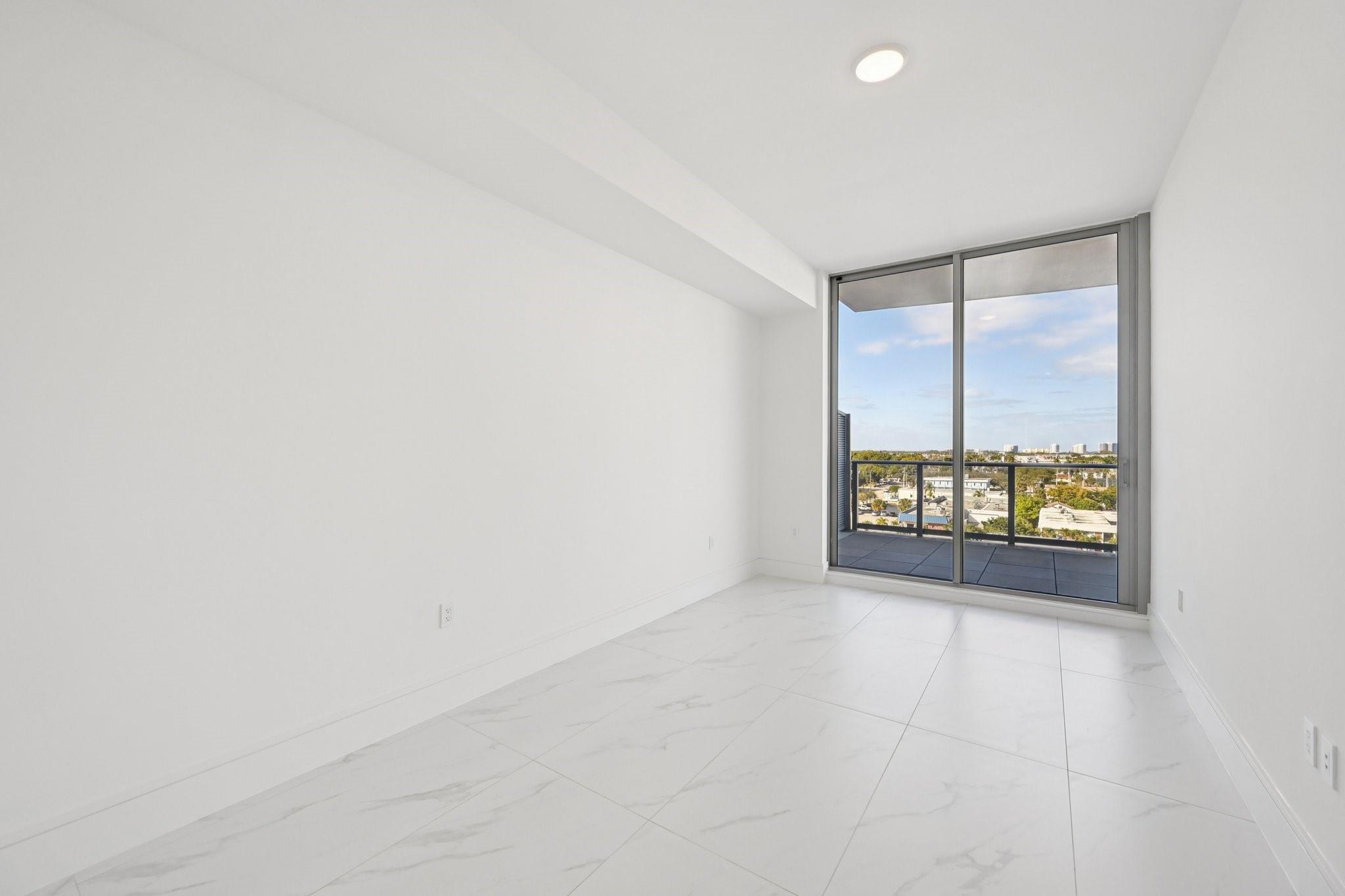 220 Lake Shore Drive 709, West Palm Beach, FL 33403, West Palm Beach - Photo 4