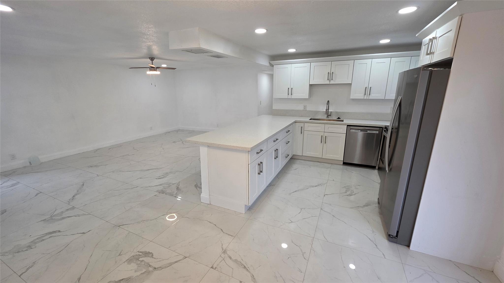 5332 NW 18th Street 2-A, Lauderhill, FL 33313, Lauderhill - Photo 2