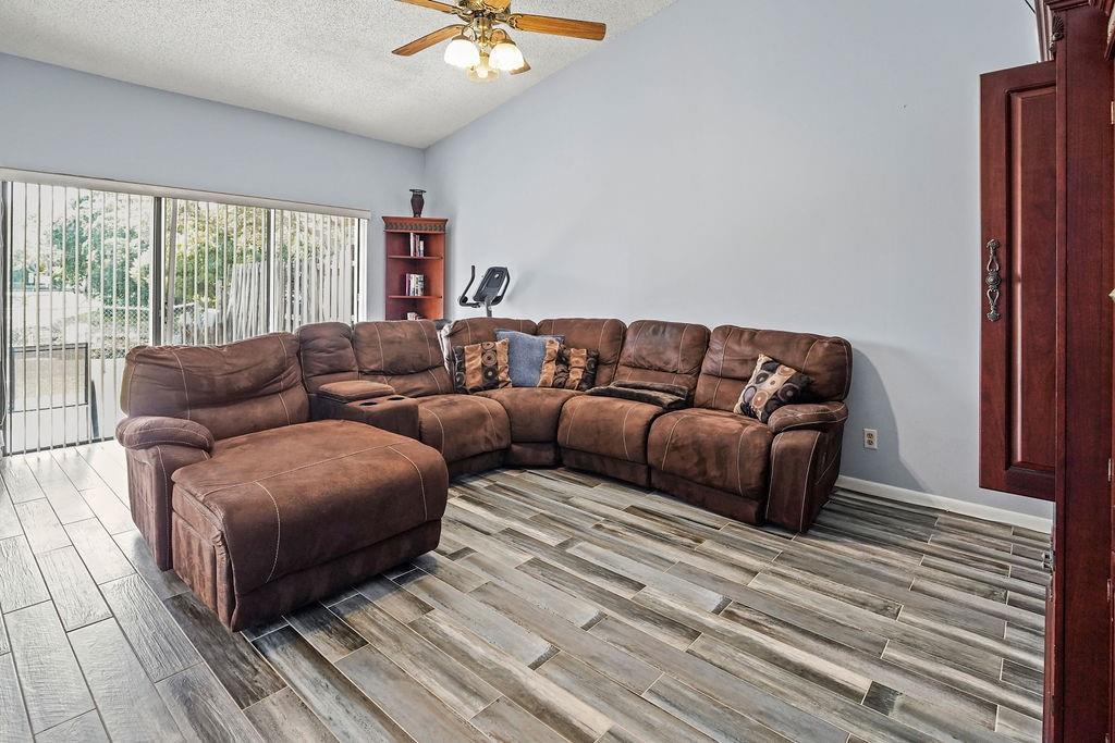 6006 NW 3rd Street, Margate, FL 33063, Margate - Photo 4