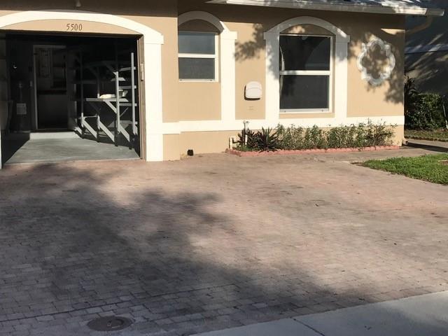 5500 NW 90th Terrace 106, Sunrise, FL 33351, Sunrise - Photo 2