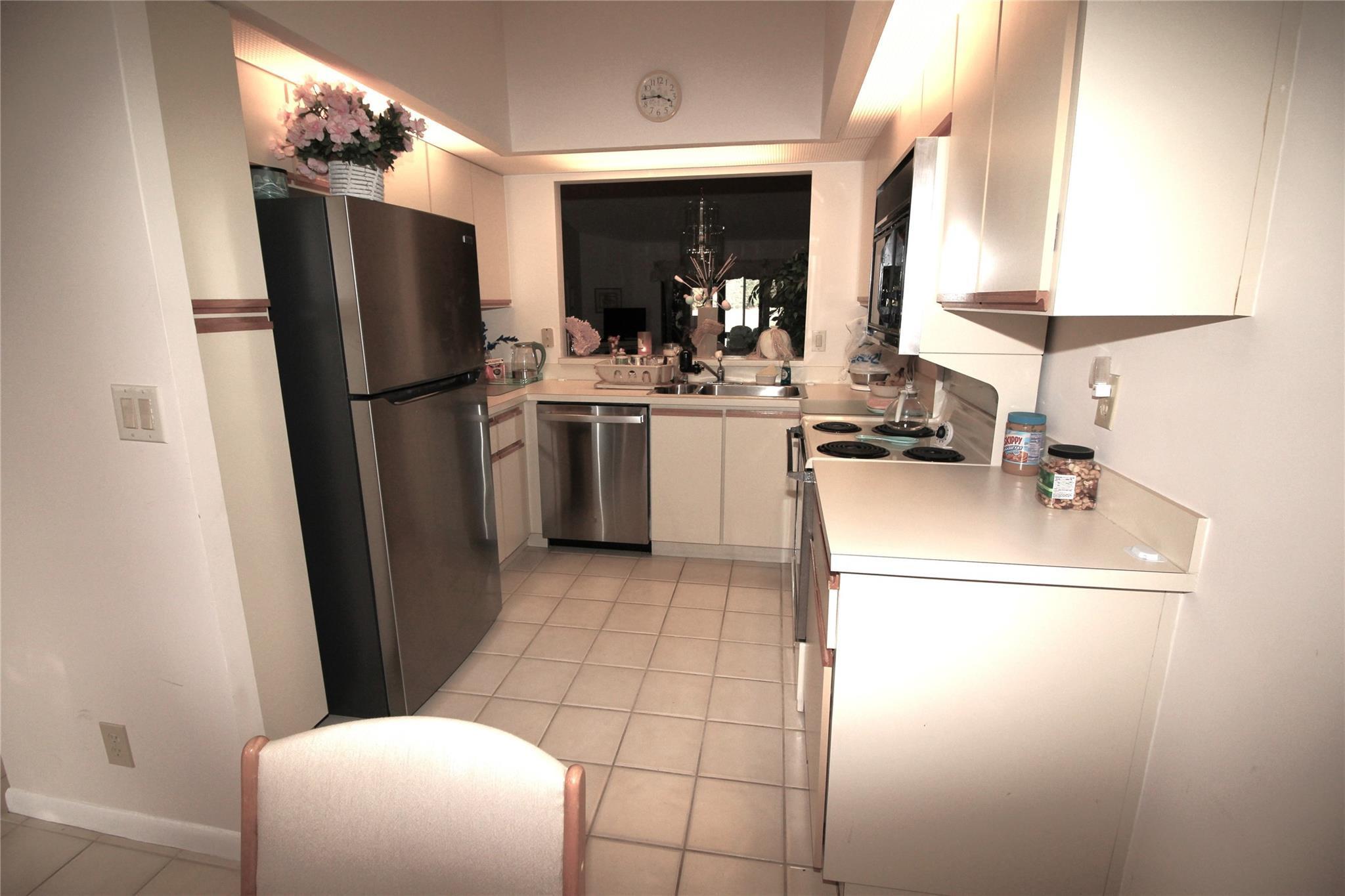 16600 Greens Edge Circle 83, Weston, FL 33326, Weston - Photo 5