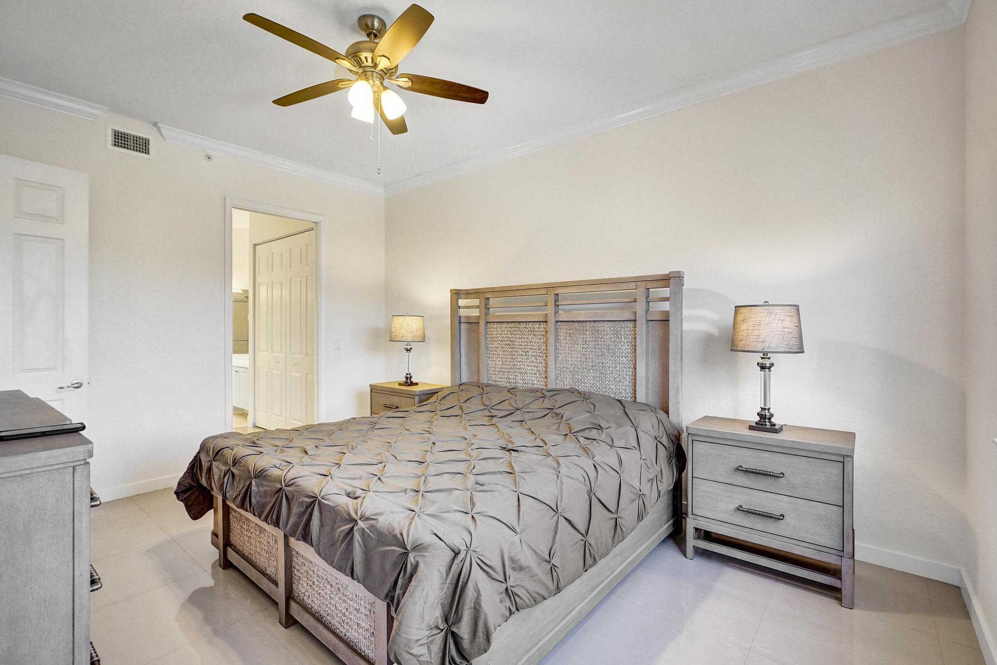 3600 Oaks Clubhouse Drive 408, Pompano Beach, FL 33069, Pompano Beach - Photo 2