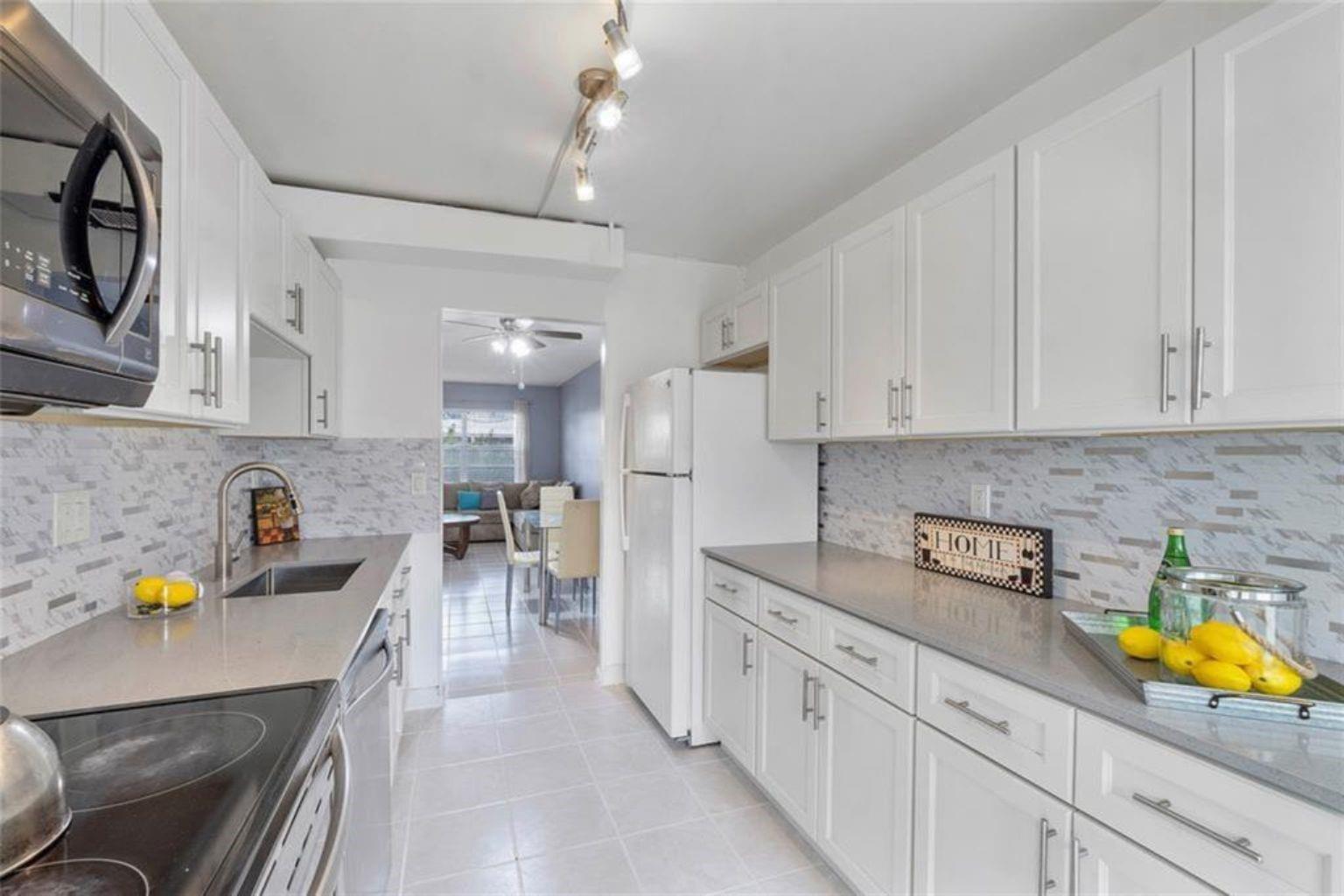 7500 NW 5th Court 104, Margate, FL 33063, Margate - Photo 3