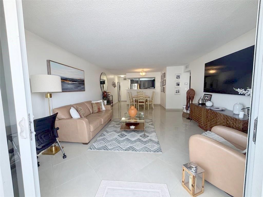 3140 S Ocean Drive 809, Hallandale Beach, FL 33009, Hallandale Beach - Photo 4
