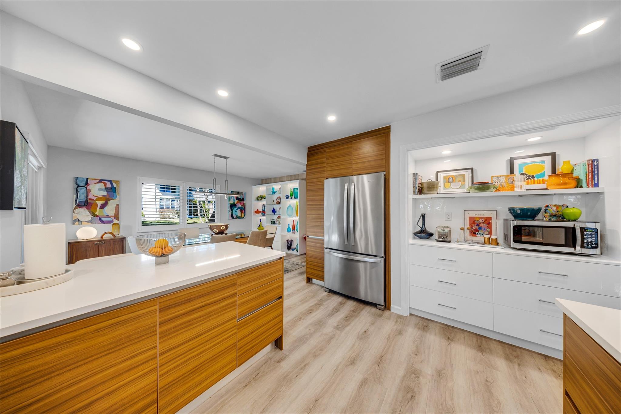 3651 Oaks Clubhouse Drive p11, Pompano Beach, FL 33069, Pompano Beach - Photo 5