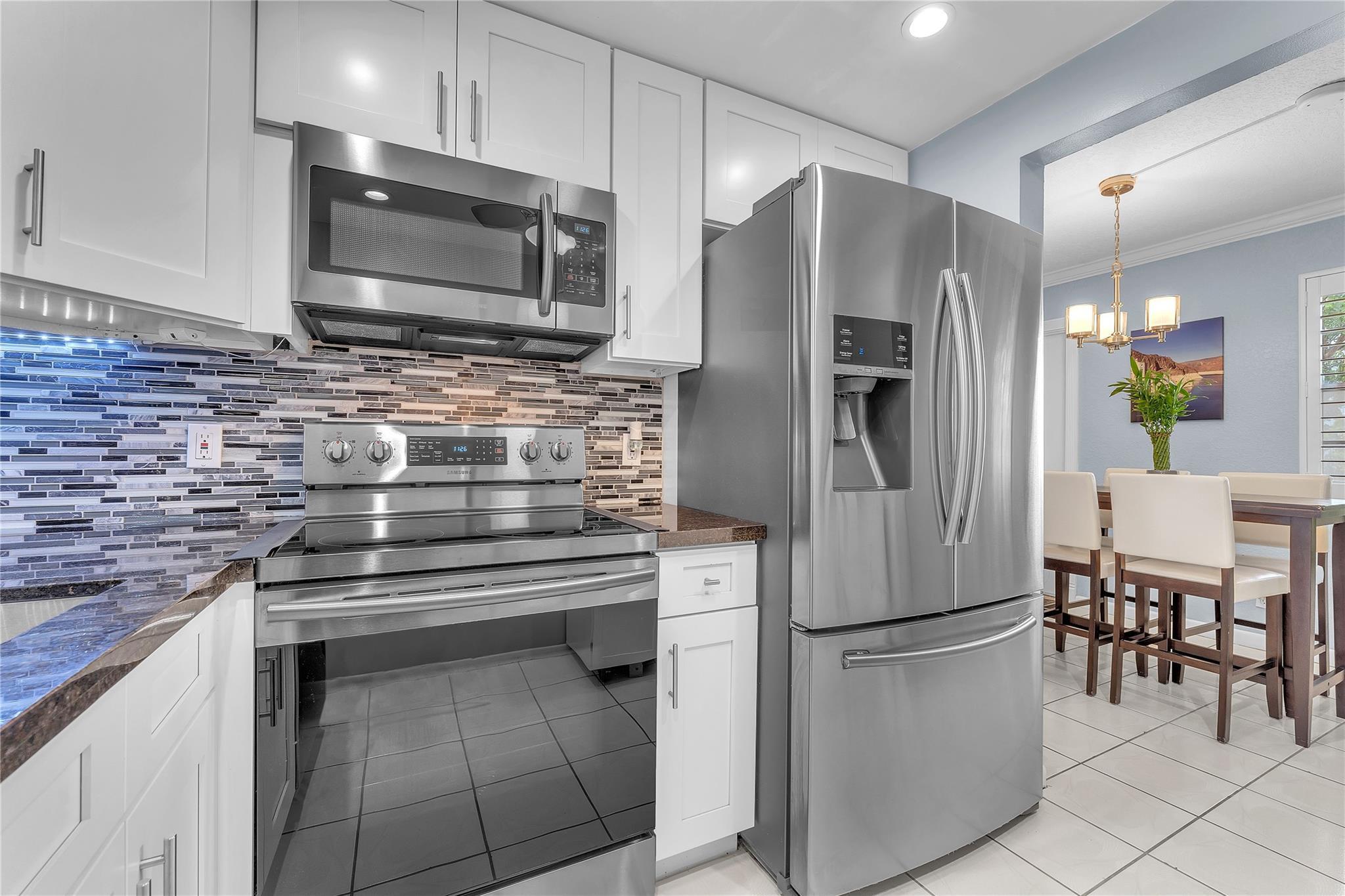 290 Farnham M, Deerfield Beach, FL 33442, Deerfield Beach - Photo 3