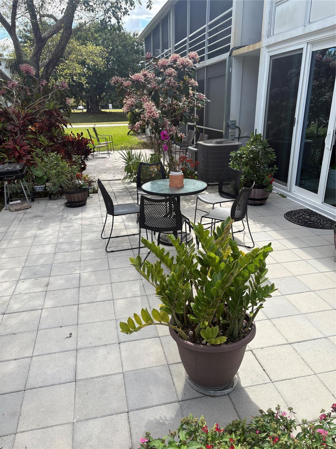 211 N Oakridge 211, Deerfield Beach, FL 33442, Deerfield Beach - Photo 5