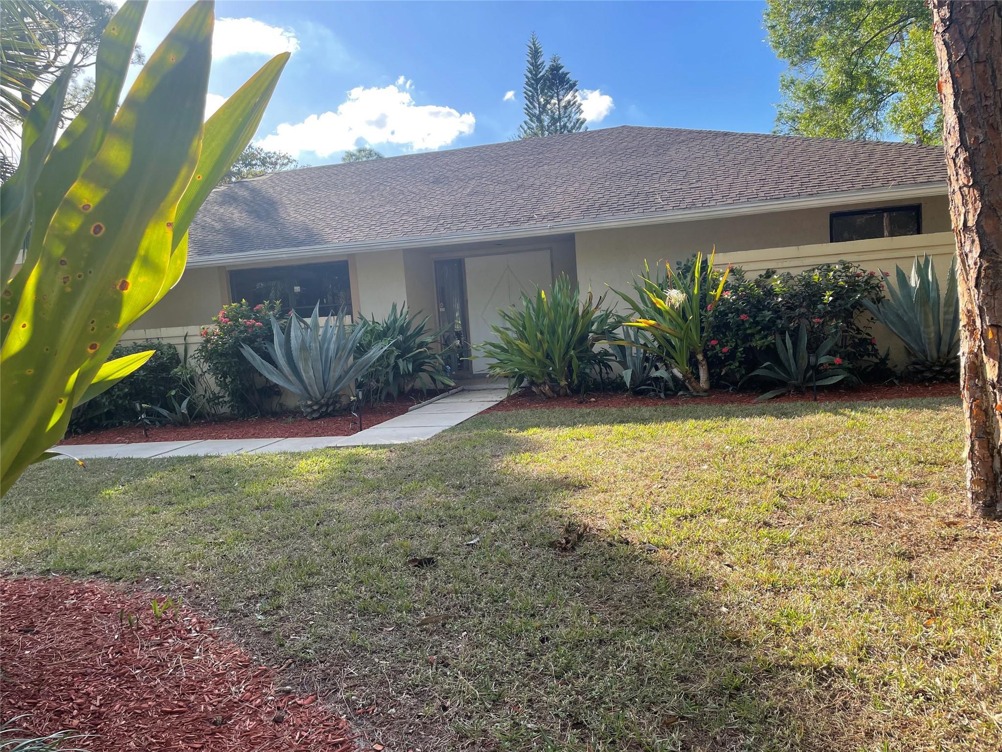 14955 Horseshoe Trace, Wellington, FL 33414, Wellington - Photo 2