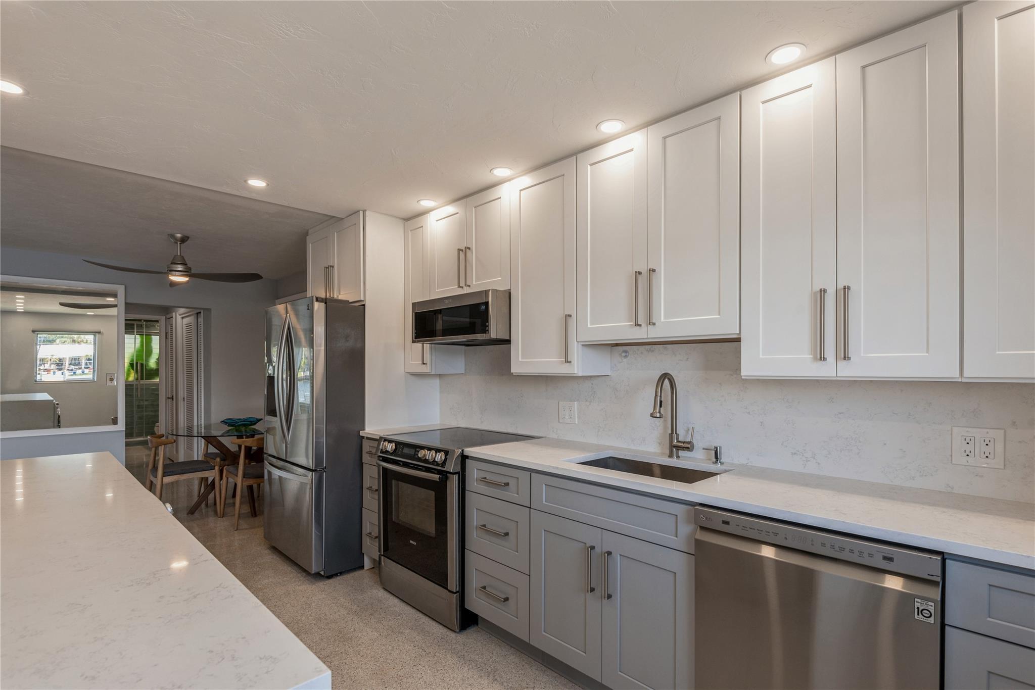 561 Bayshore Drive 6, Fort Lauderdale, FL 33304, Fort Lauderdale - Photo 4