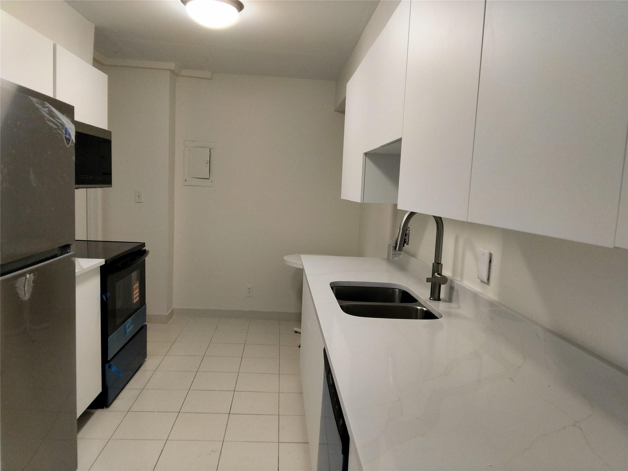 1200 Hibiscus Avenue 503, Pompano Beach, FL 33062, Pompano Beach - Photo 2