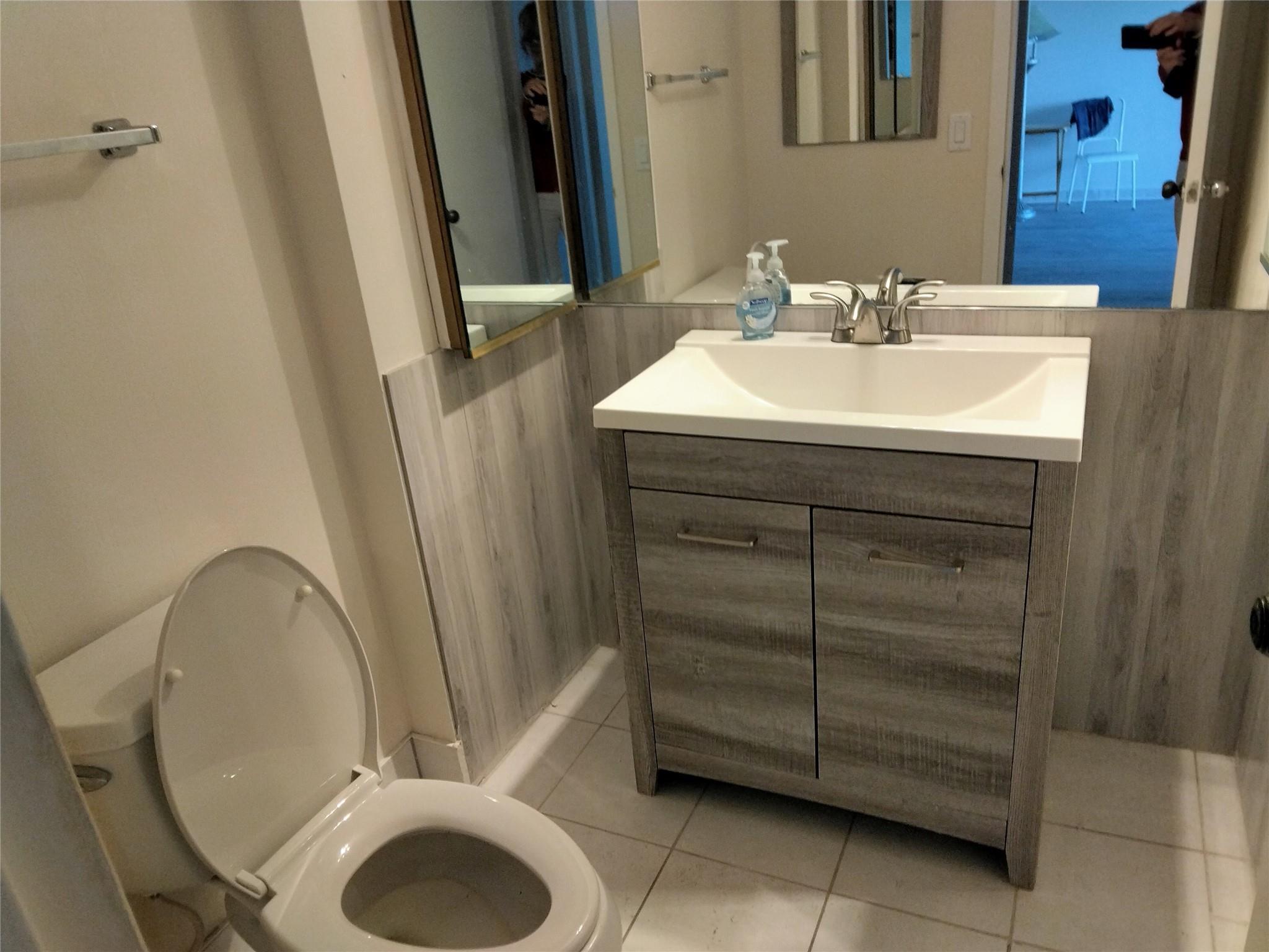 1200 Hibiscus Avenue 503, Pompano Beach, FL 33062, Pompano Beach - Photo 3