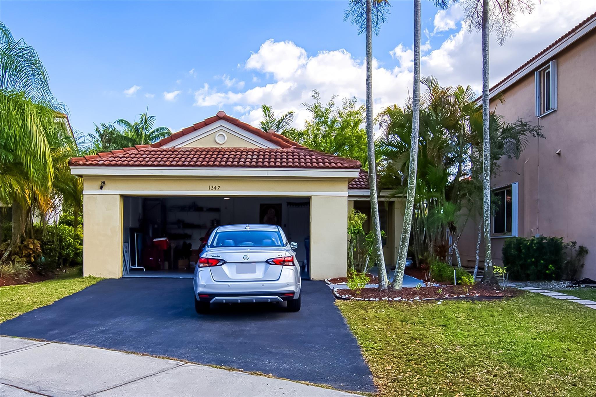 1347 Plumosa Way, Weston, FL 33327, Weston - Photo 2