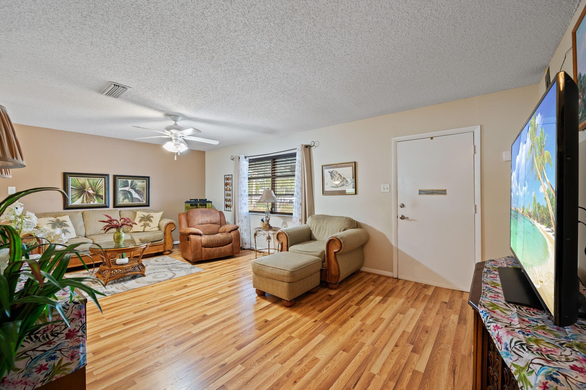 1540 NW 70th Terrace, Margate, FL 33063, Margate - Photo 4