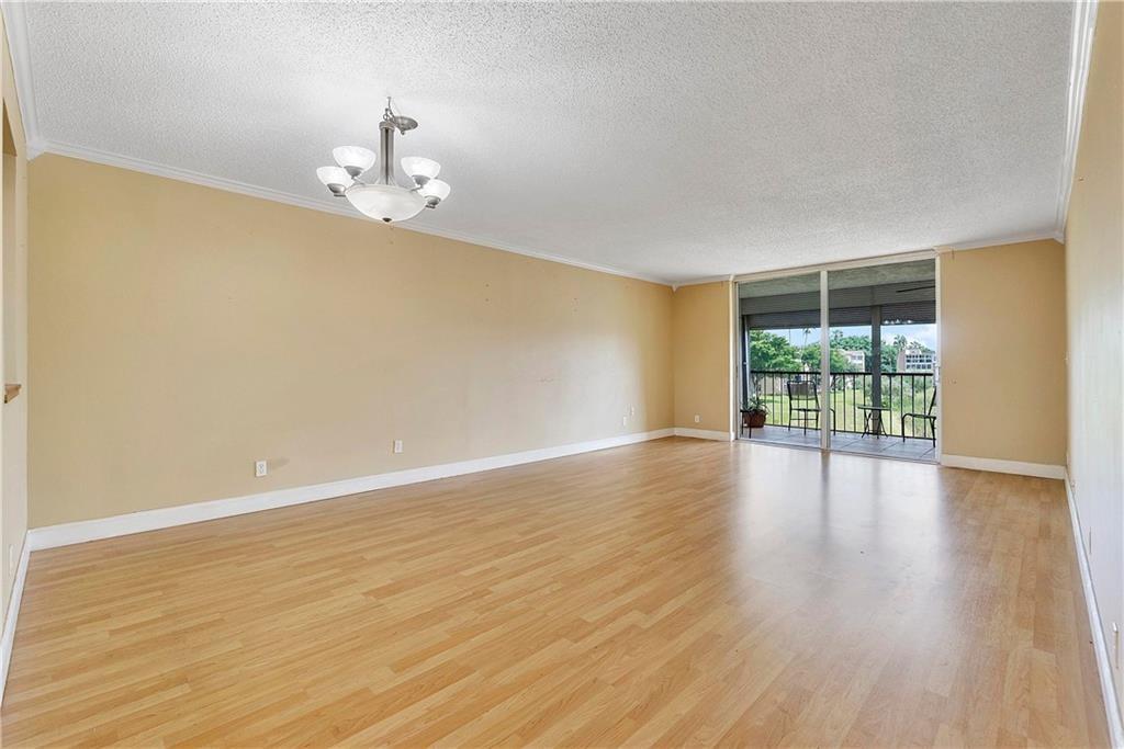 7210 Lake Circle Drive 306, Margate, FL 33063, Margate - Photo 4