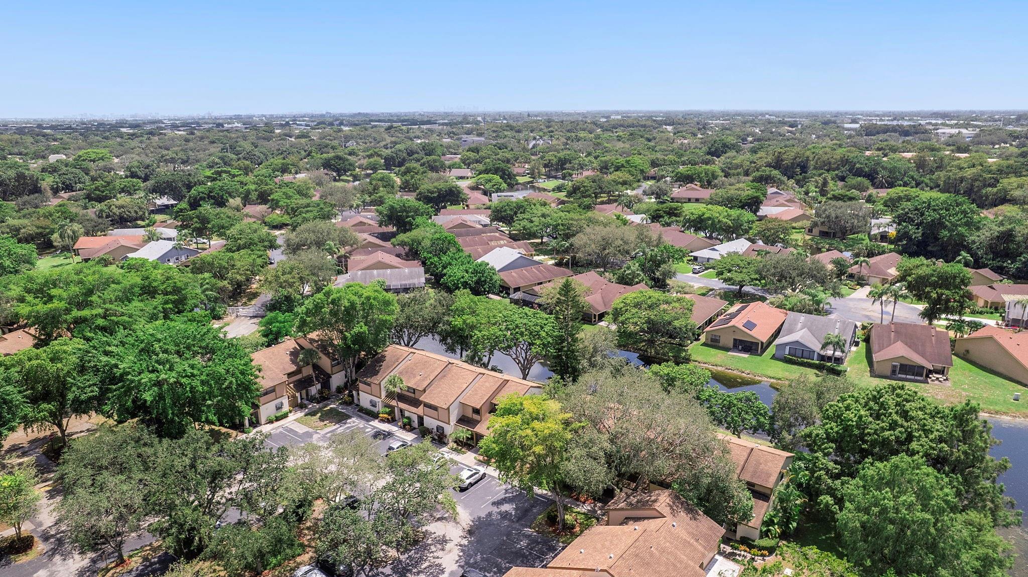 3051 NW 48th Avenue 808, Coconut Creek, FL 33063, Coconut Creek - Photo 3