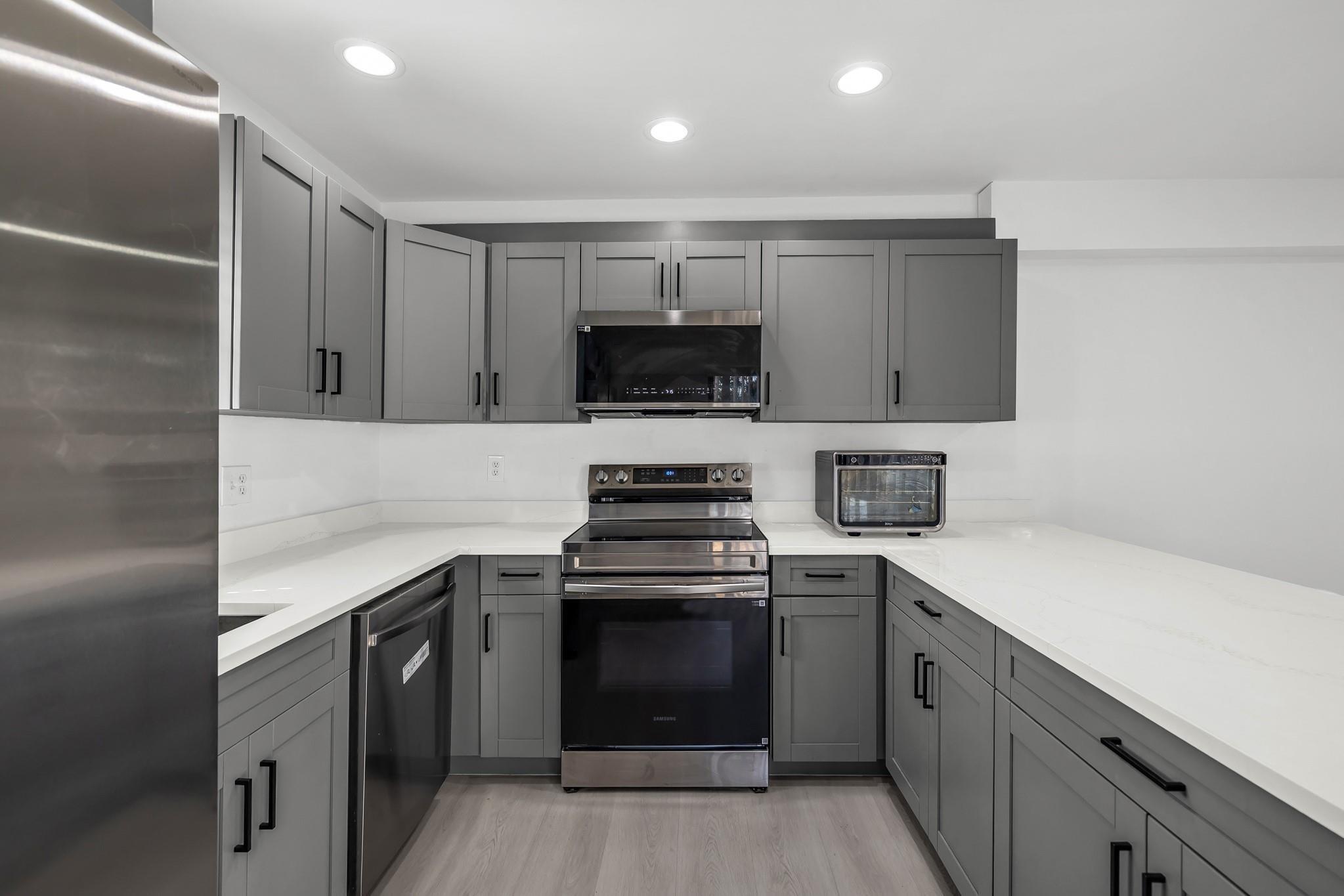 2540 NW 99 Avenue 2540, Coral Springs, FL 33065, Coral Springs - Photo 5