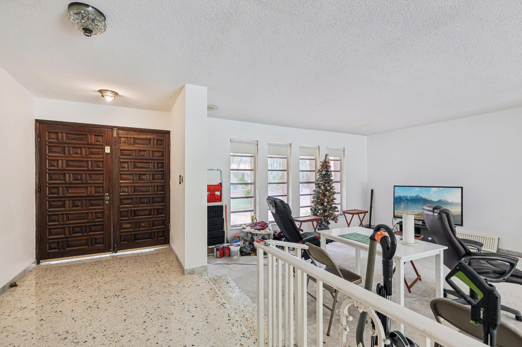 525 NE 58th Street, Miami, FL 33137, Miami - Photo 4