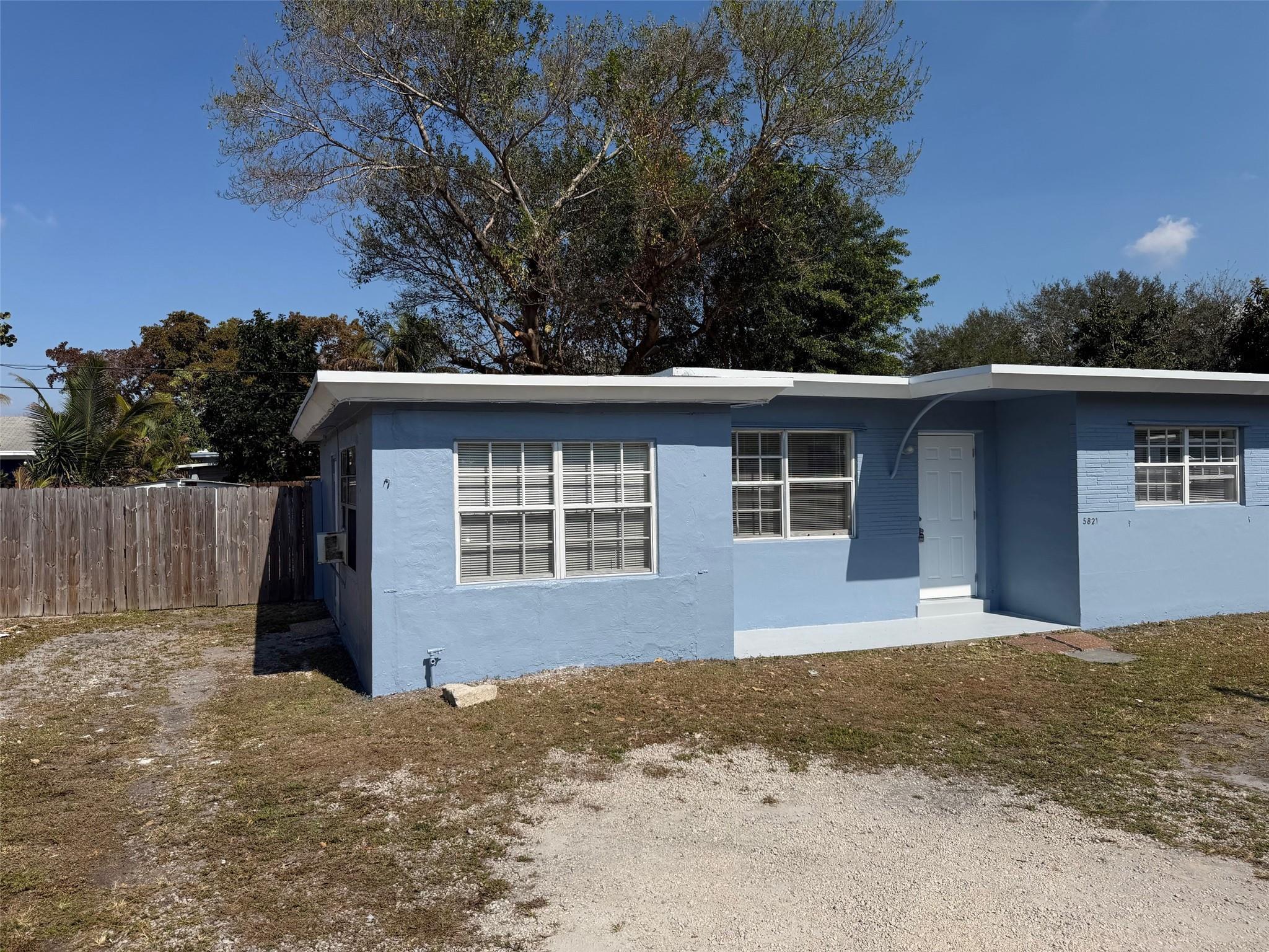 5821 Taft Street, Hollywood, FL 33021, Hollywood - Photo 2