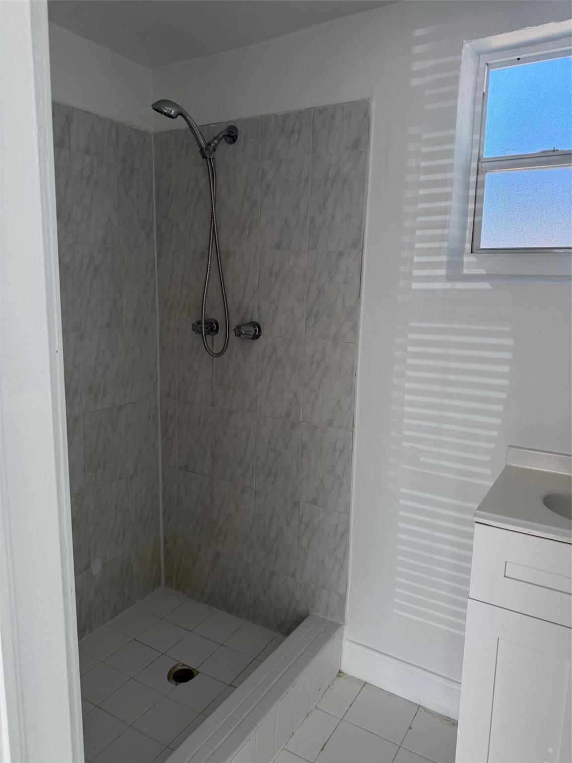 5821 Taft Street, Hollywood, FL 33021, Hollywood - Photo 5