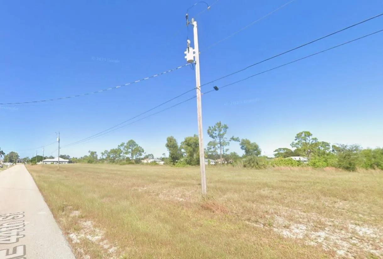1811 NE 44th Street, Cape Coral, FL 33909, Cape Coral - Photo 4
