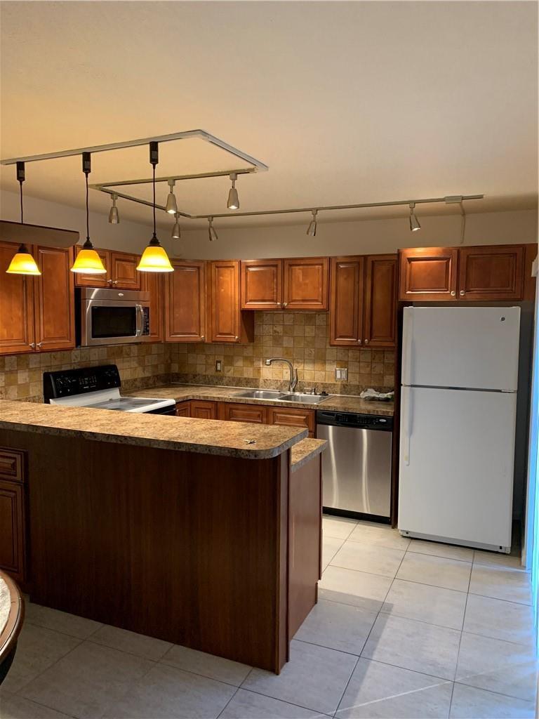 2942 SW 22nd Circle 8a, Delray Beach, FL 33445, Delray Beach - Photo 4
