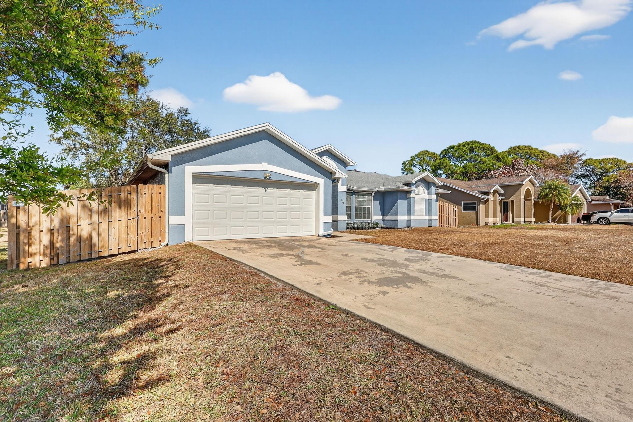 165 SW Eyerly Avenue, Port St. Lucie, FL 34983, Port St. Lucie - Photo 3