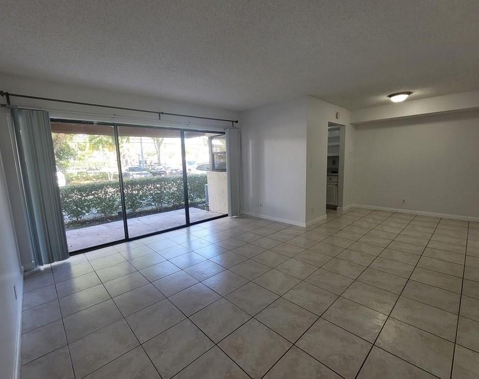 2949 Riverside Drive 124, Coral Springs, FL 33065, Coral Springs - Photo 2