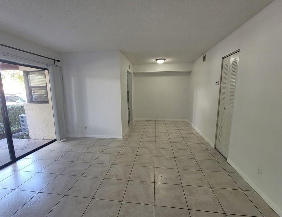 2949 Riverside Drive 124, Coral Springs, FL 33065, Coral Springs - Photo 3