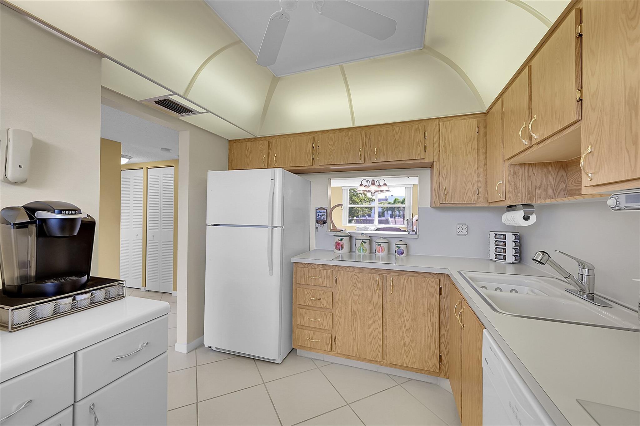 6850 Royal Palm Boulevard G202, Margate, FL 33063, Margate - Photo 4