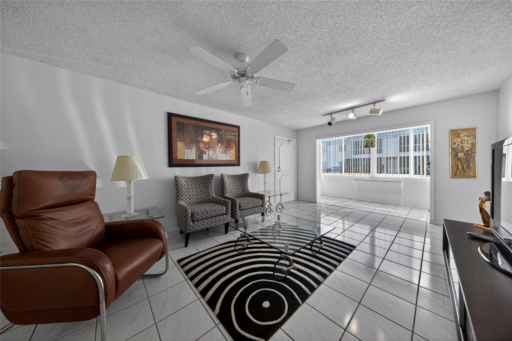 6253 Bay Club Drive 1, Fort Lauderdale, FL 33308, Fort Lauderdale - Photo 3