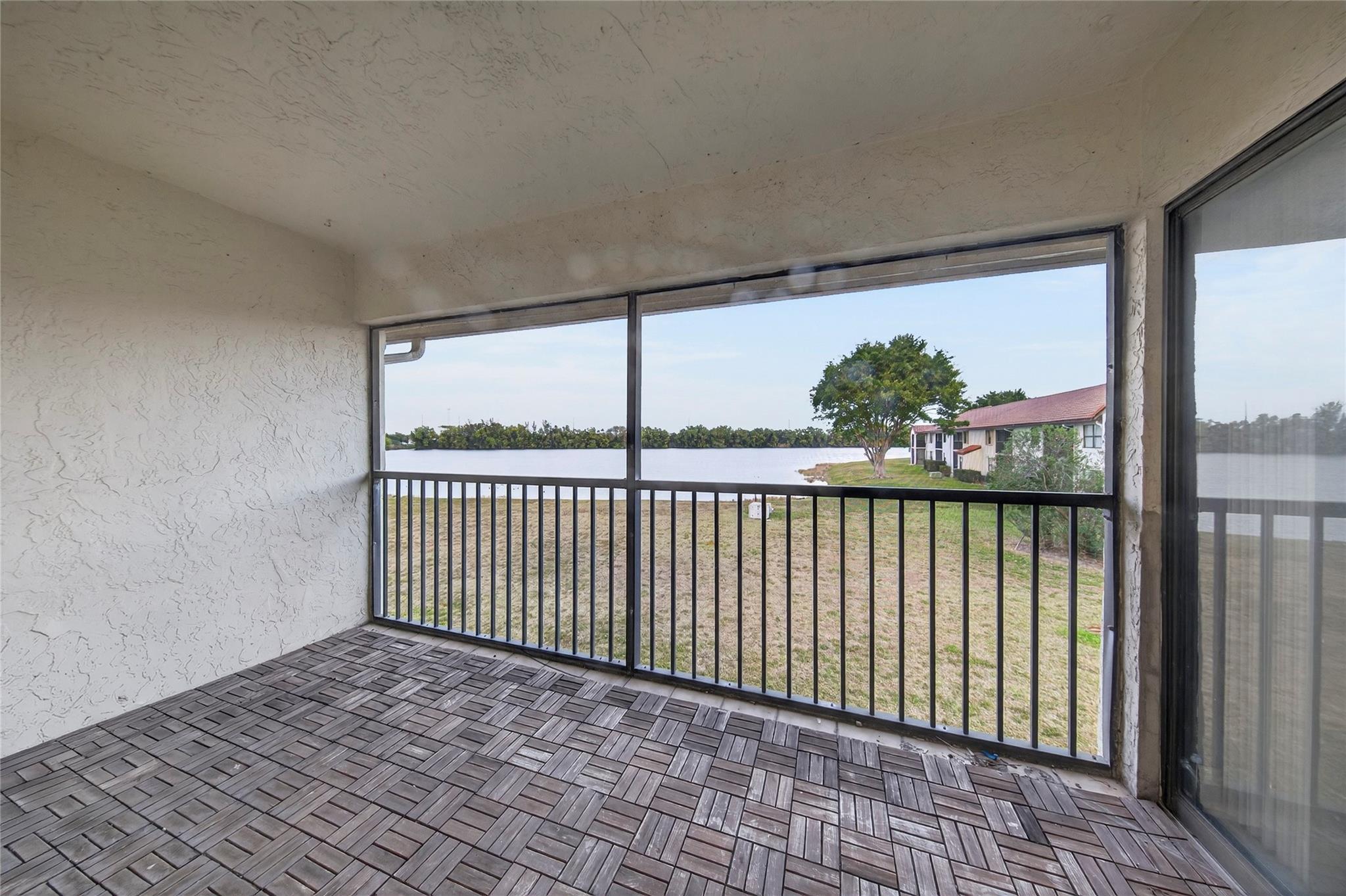 204 Lincoln Court 204, Deerfield Beach, FL 33442, Deerfield Beach - Photo 2