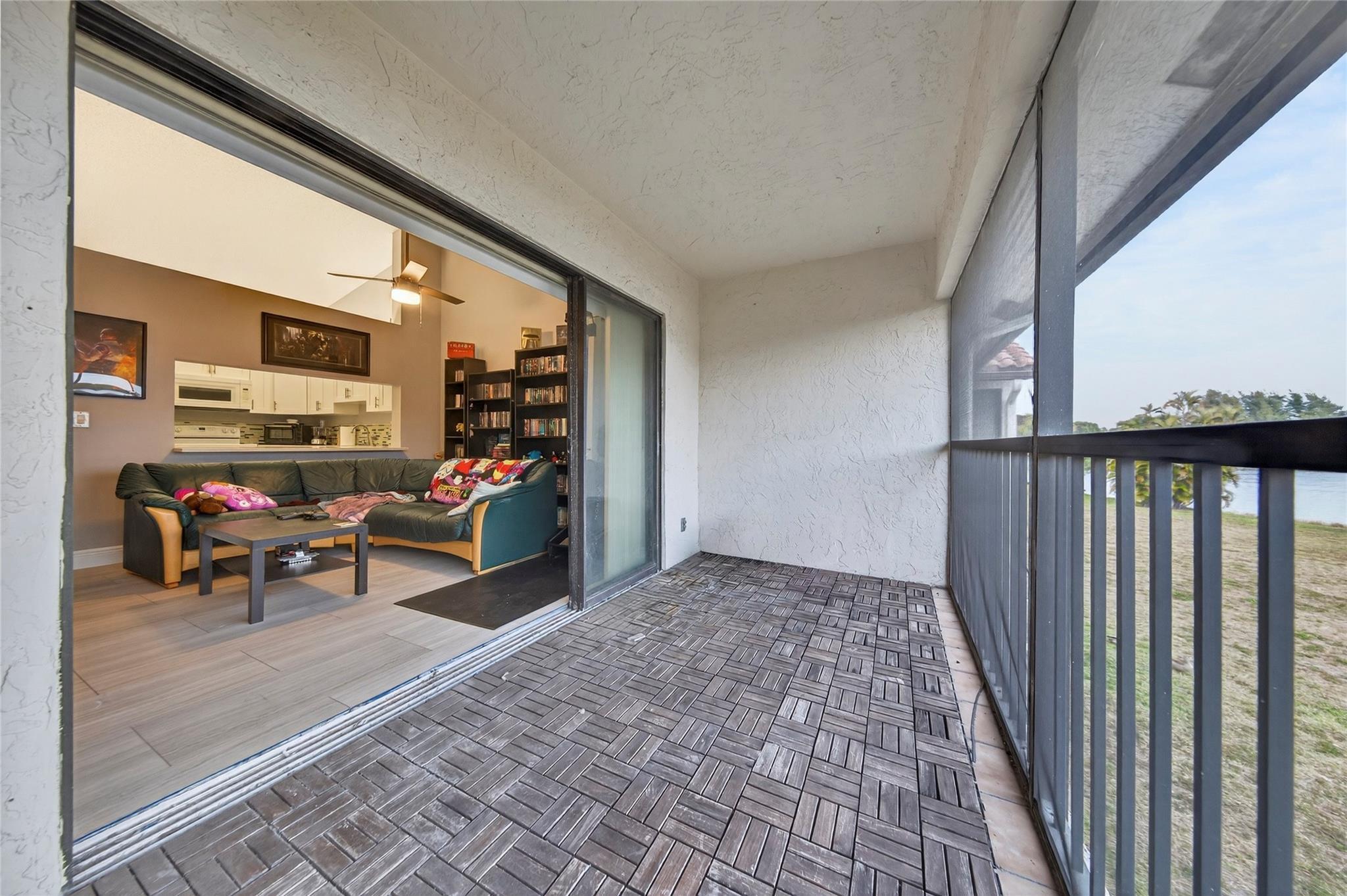 204 Lincoln Court 204, Deerfield Beach, FL 33442, Deerfield Beach - Photo 4