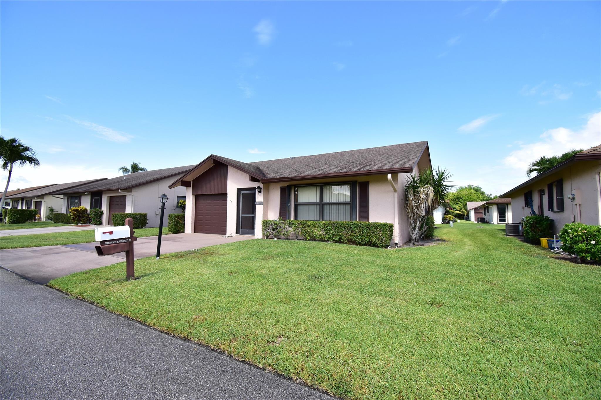 3305 Silver Buttonwood Drive, Greenacres, FL 33463, Greenacres - Photo 3