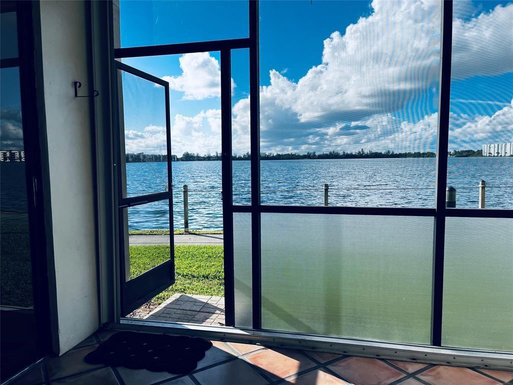 111 Lake Emerald Drive 101, Oakland Park, FL 33309, Oakland Park