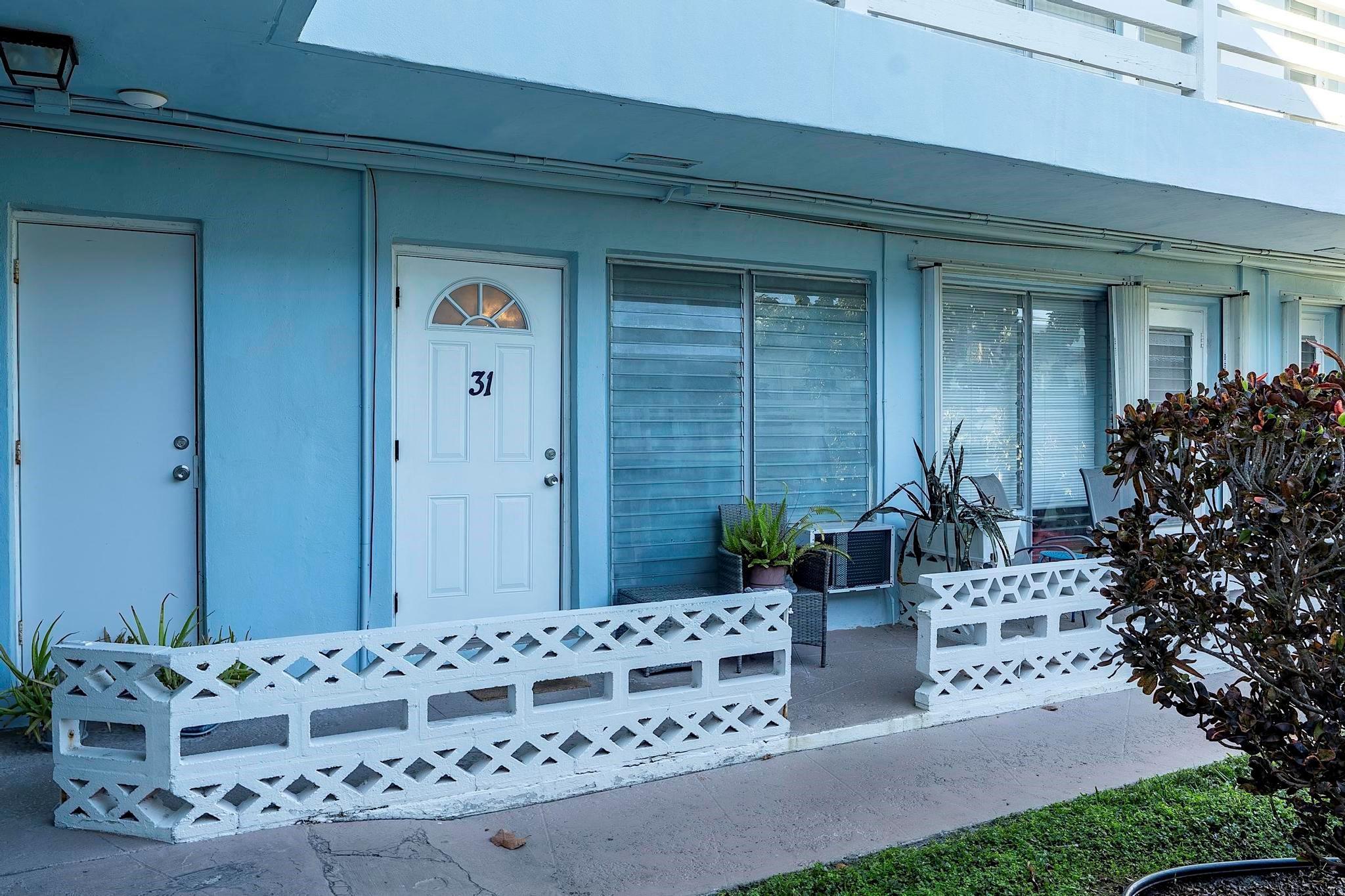 2700 NE 135th Street 31, North Miami, FL 33181, North Miami